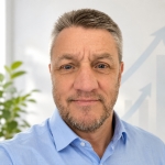 Lee (Owner AdsTrafficSales.com)